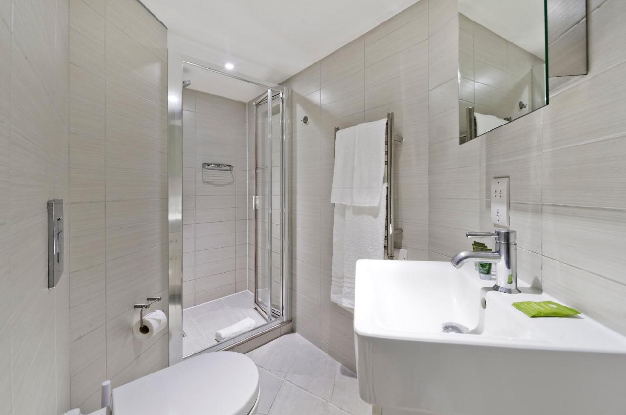 Crane Court By City2Stay Лондон Екстериор снимка